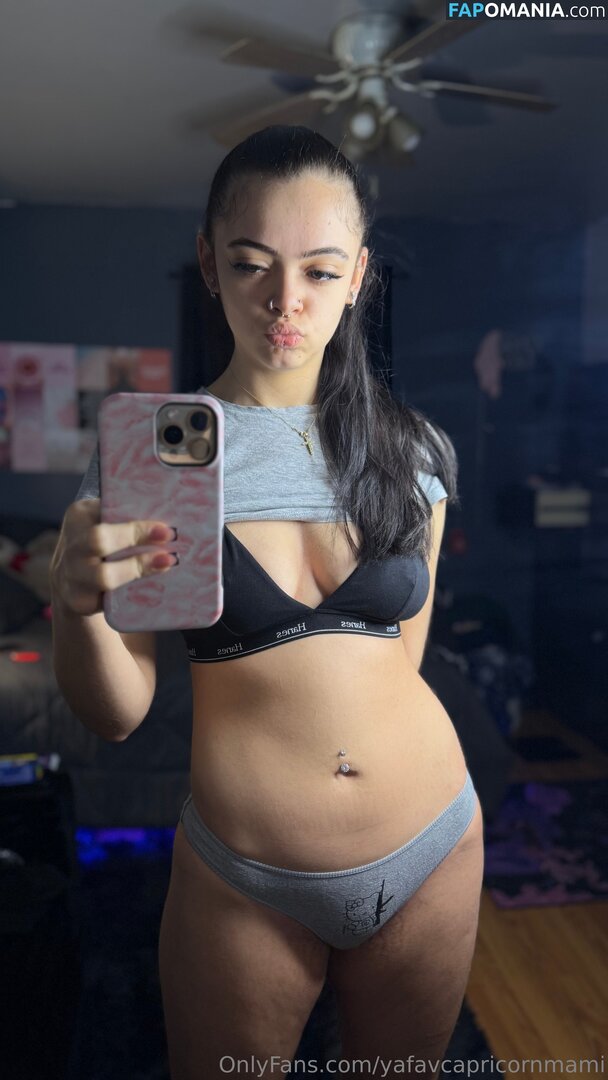 https: / yafavcapricornmami Nud OnlyFans  Fotografie scursă #4
