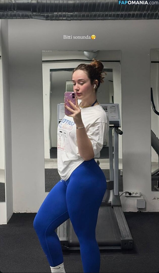 Yagmur Simsek / https: / rainsimsek98 / yagmrsmsk / yamursimseek Nud OnlyFans  Fotografie scursă #9