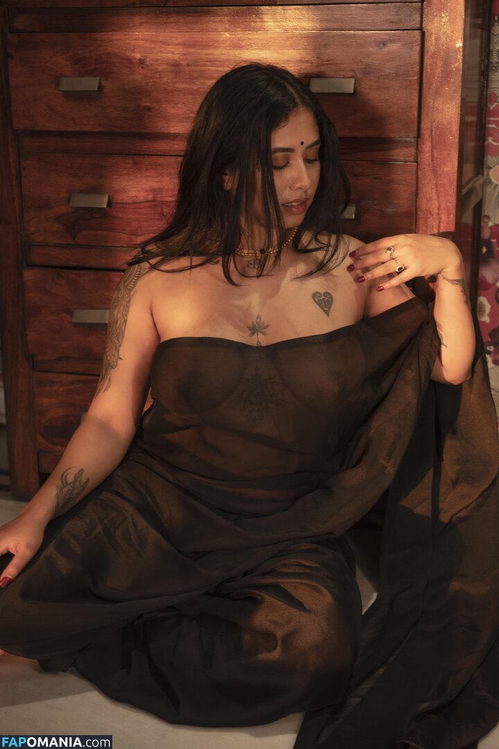Yajna Seni / yajnaseni25 Nud OnlyFans  Fotografie scursă #21