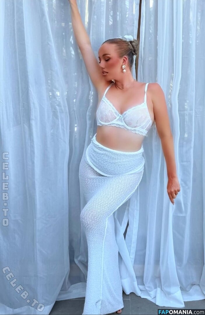 Yana & Tayisiya Morderger / yanusik_97_ Nud OnlyFans  Fotografie scursă #3