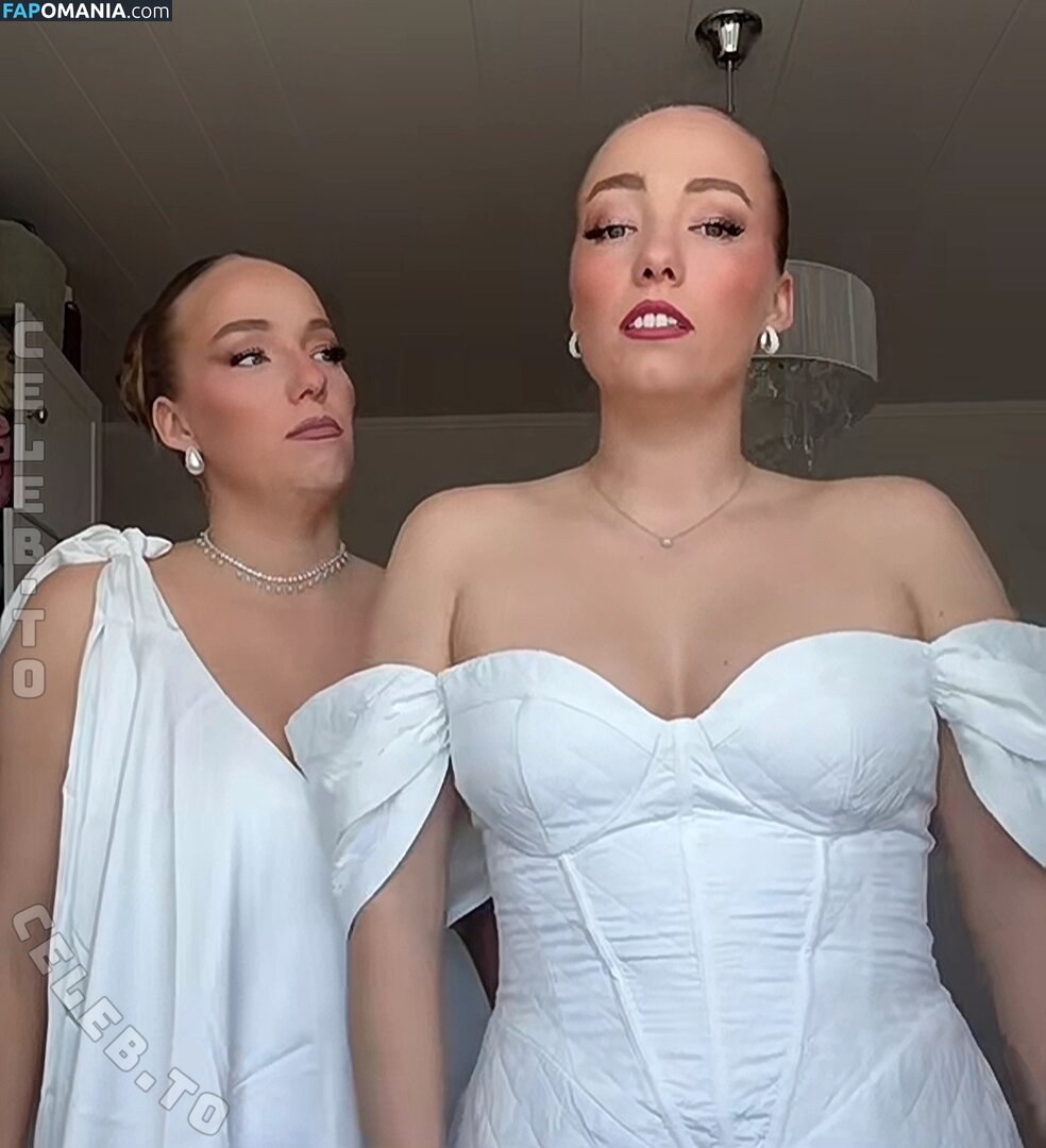 Yana & Tayisiya Morderger / yanusik_97_ Nud OnlyFans  Fotografie scursă #8