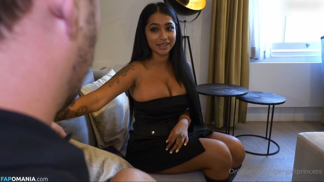 Yasmina Khan Nud OnlyFans  Fotografie scursă #5