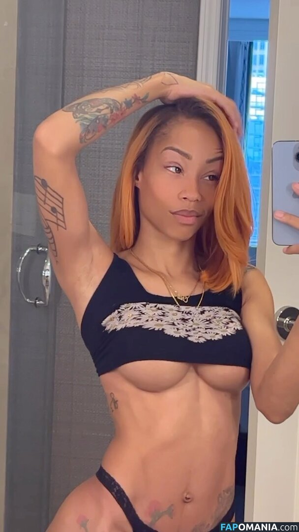 yooitschill Nud OnlyFans  Fotografie scursă #146