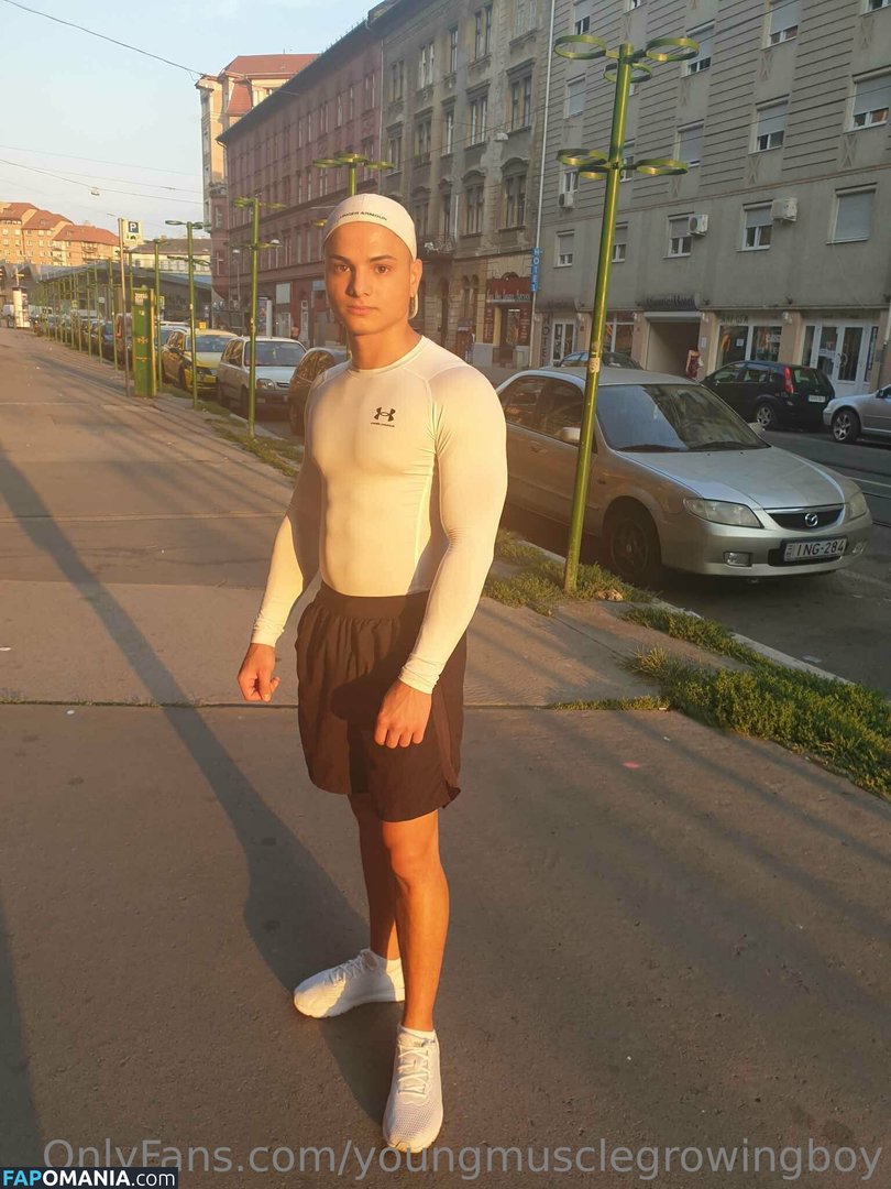 youngmusclegrowingboy Nud OnlyFans  Fotografie scursă #24