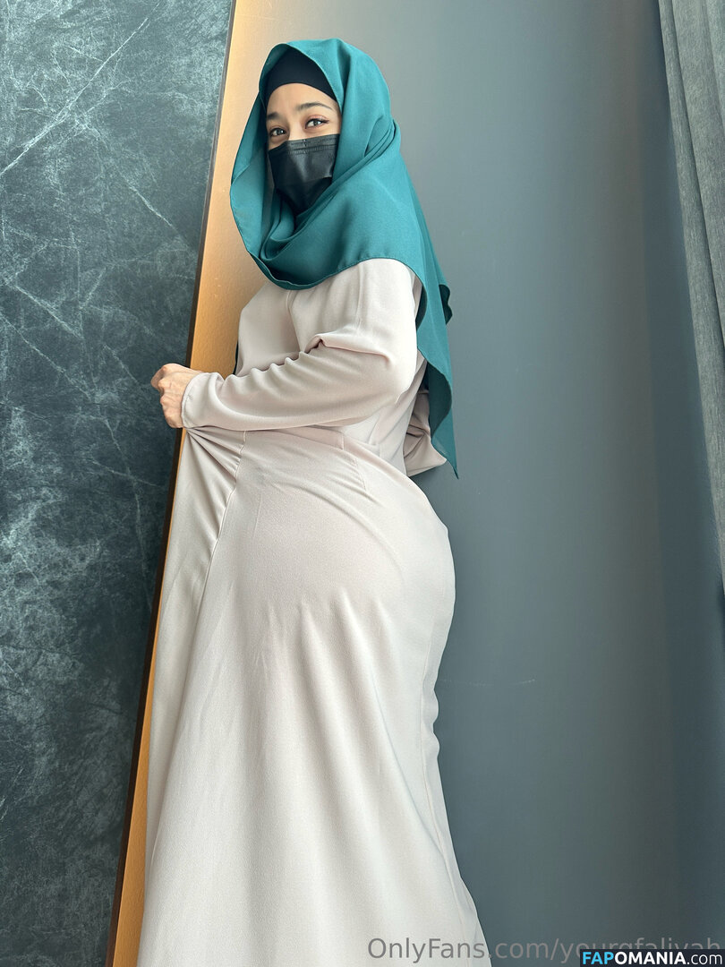 yofavvniyaa / yourgfaliyah Nud OnlyFans  Fotografie scursă #35