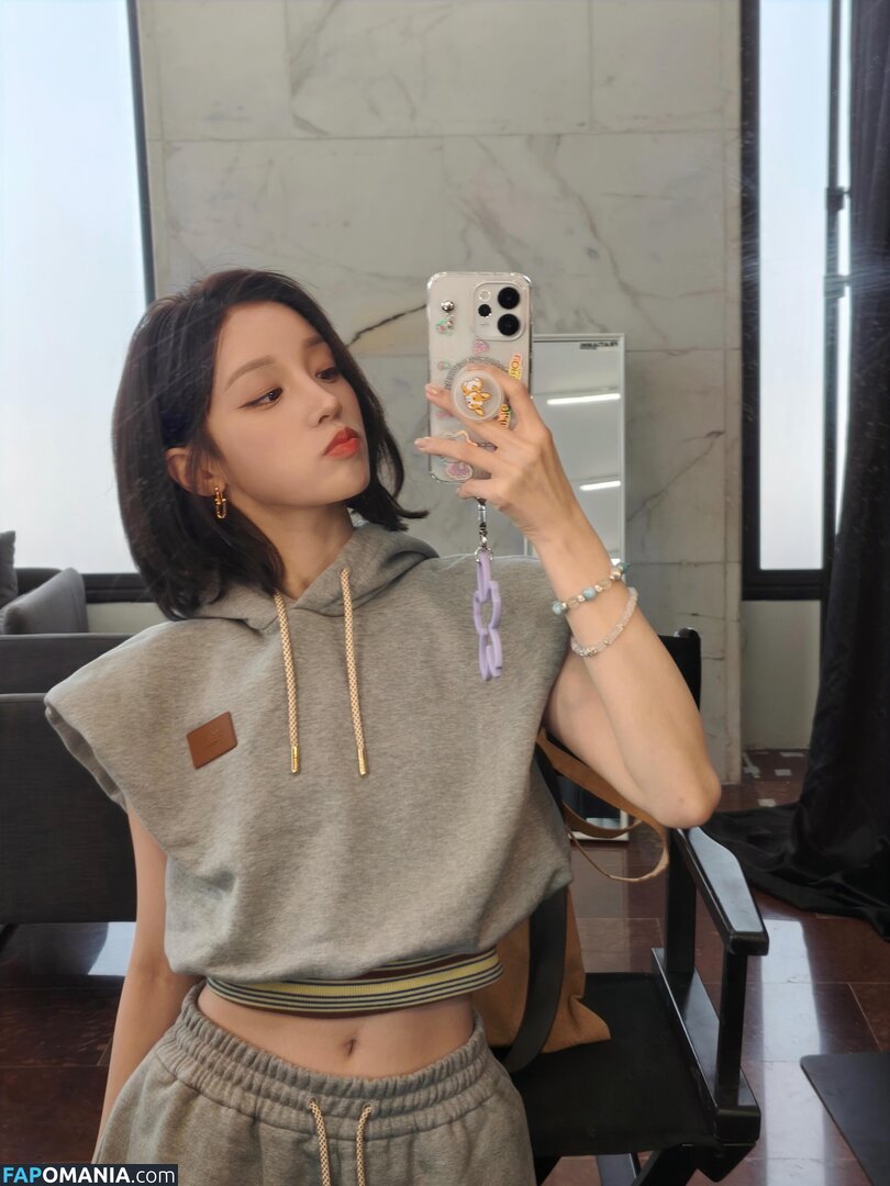 _Yuqi_ / https: / yuqisong.923 / yuqisun Nud OnlyFans  Fotografie scursă #55