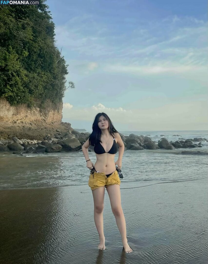 Yuri Gen / ilyrgennn / yengshdx_ Nud OnlyFans  Fotografie scursă #7