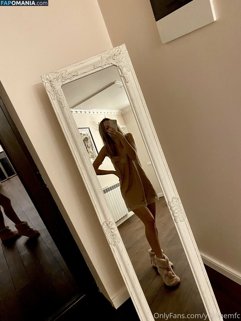 Yveline / YvelineMFC / wildheart14 / yveline_yvy Nud OnlyFans  Fotografie scursă #12