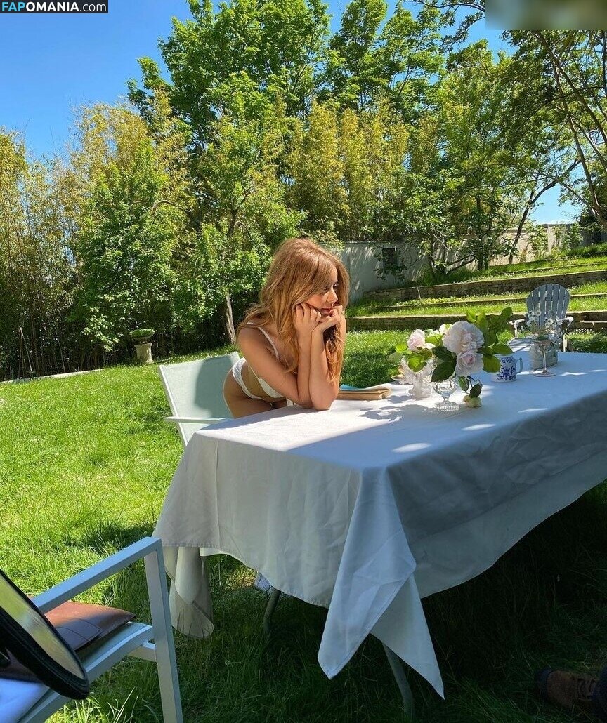 Zahia Dehar / zahiaofficiel Nud OnlyFans  Fotografie scursă #298
