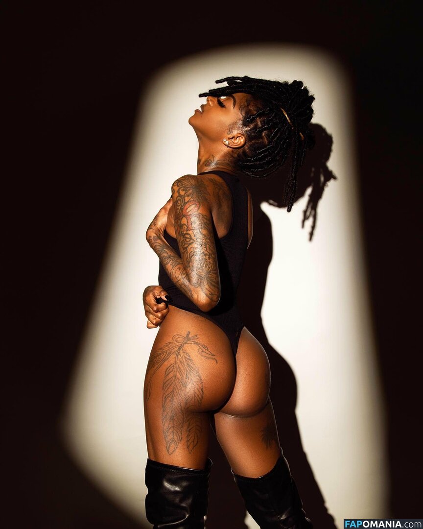 Zaria Linton / ZariaFknLinton / zarialinton Nud OnlyFans  Fotografie scursă #5