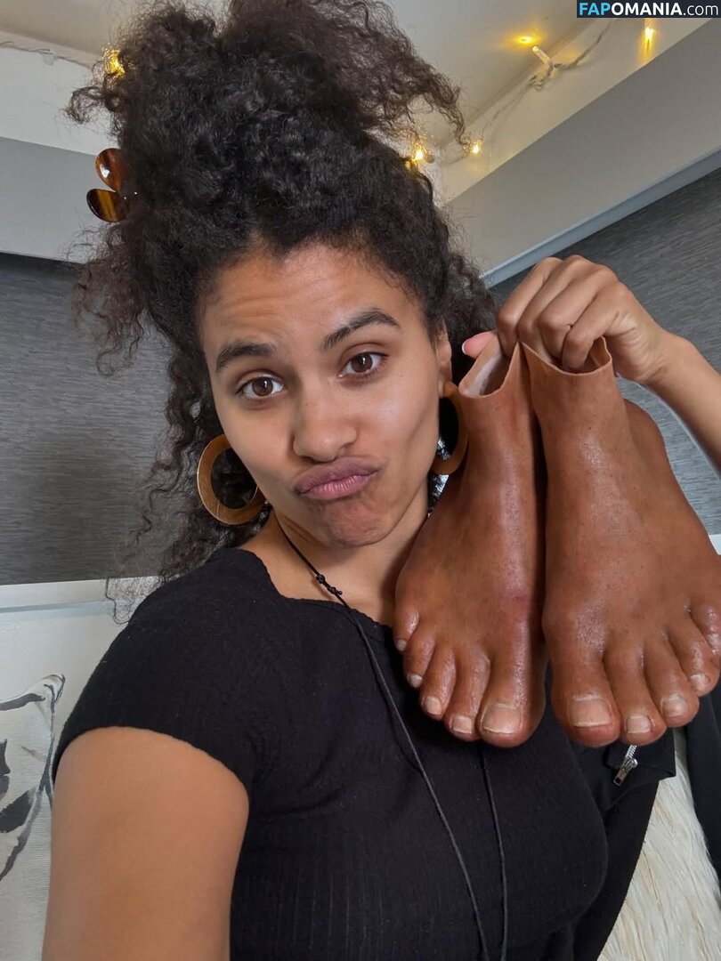 Zazie Beetz / zaziebeetz Nud OnlyFans  Fotografie scursă #9