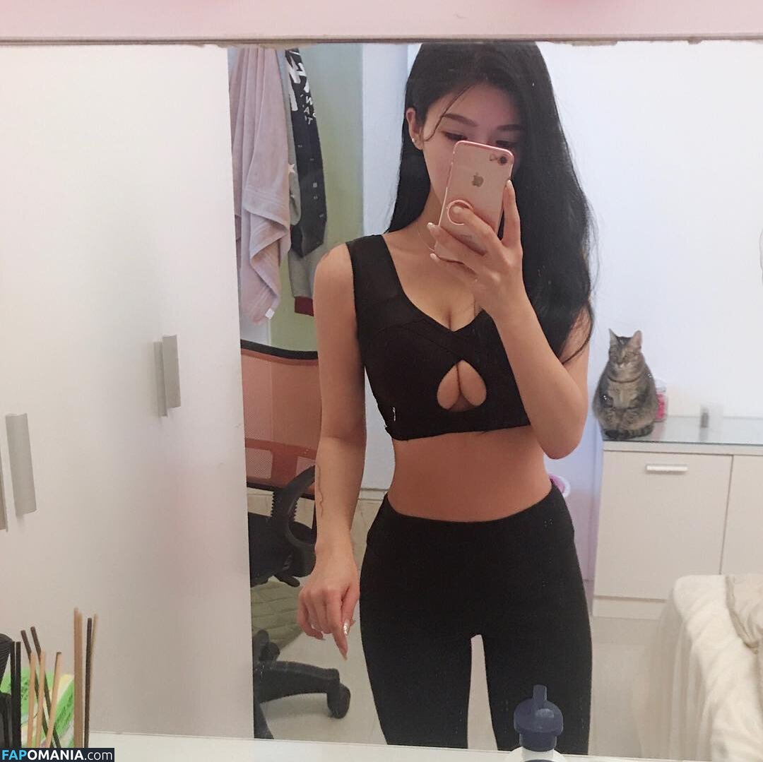 https: / zeng.zzzz Nud OnlyFans  Fotografie scursă #11