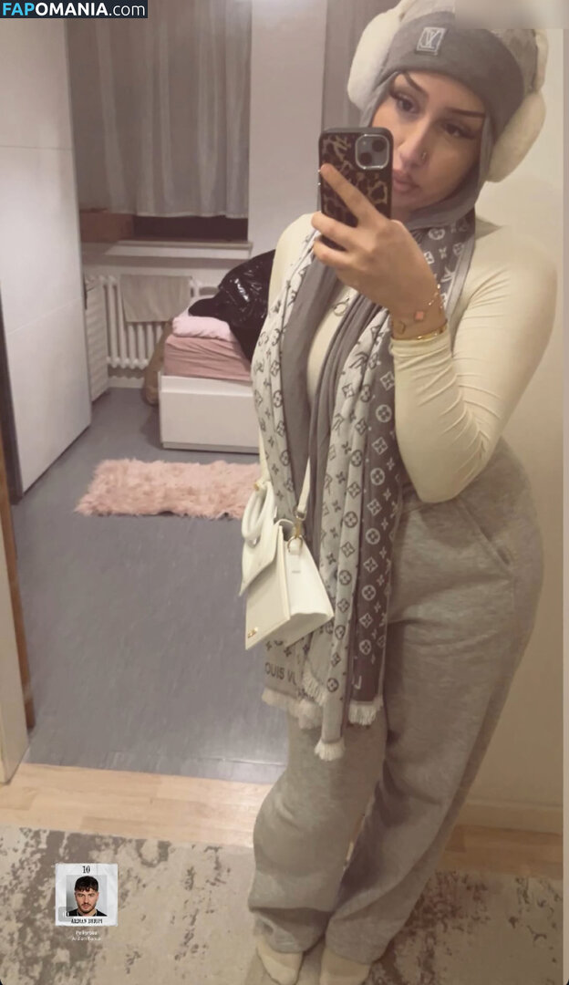 Zeynohijabi Nud OnlyFans  Fotografie scursă #8