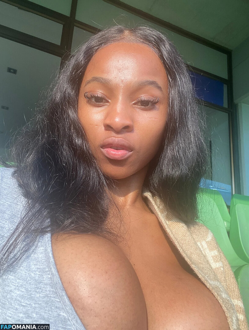 Zizipho Ondiswa / majokwenizizipho / zizipho_majokweni Nud OnlyFans  Fotografie scursă #5