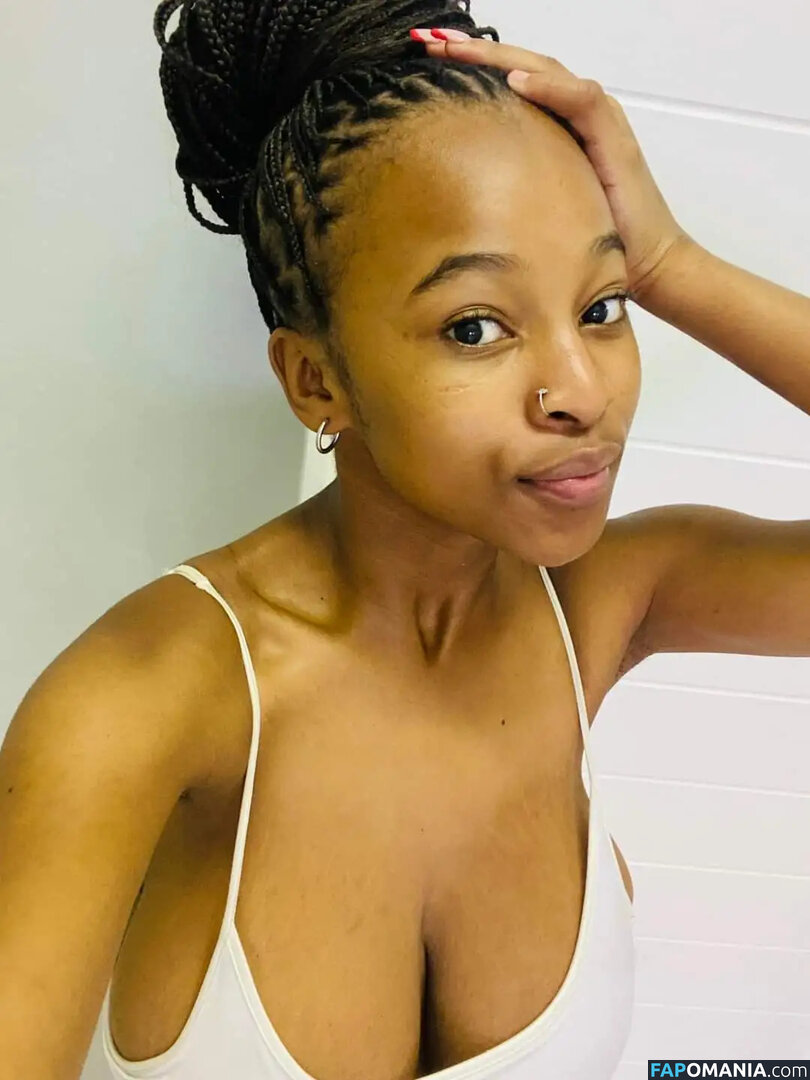 Zizipho Ondiswa / majokwenizizipho / zizipho_majokweni Nud OnlyFans  Fotografie scursă #10