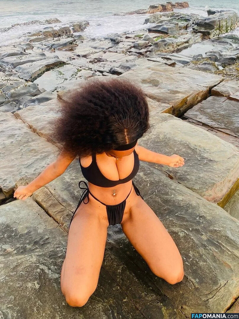 Zizipho Ondiswa / majokwenizizipho / zizipho_majokweni Nud OnlyFans  Fotografie scursă #19