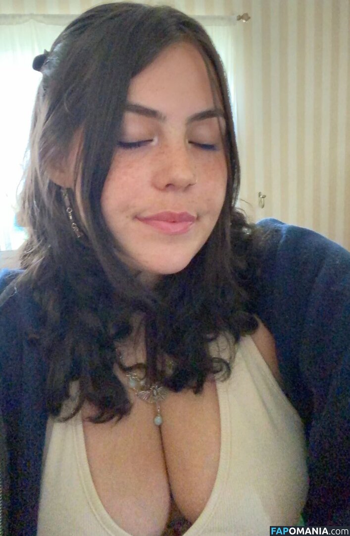 Zobug / snaiIgirl / zobug_ Nud OnlyFans  Fotografie scursă #5