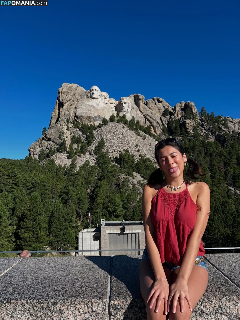 Zoe Grace Rodriguez / zoegracerodriguez Nud OnlyFans  Fotografie scursă #2