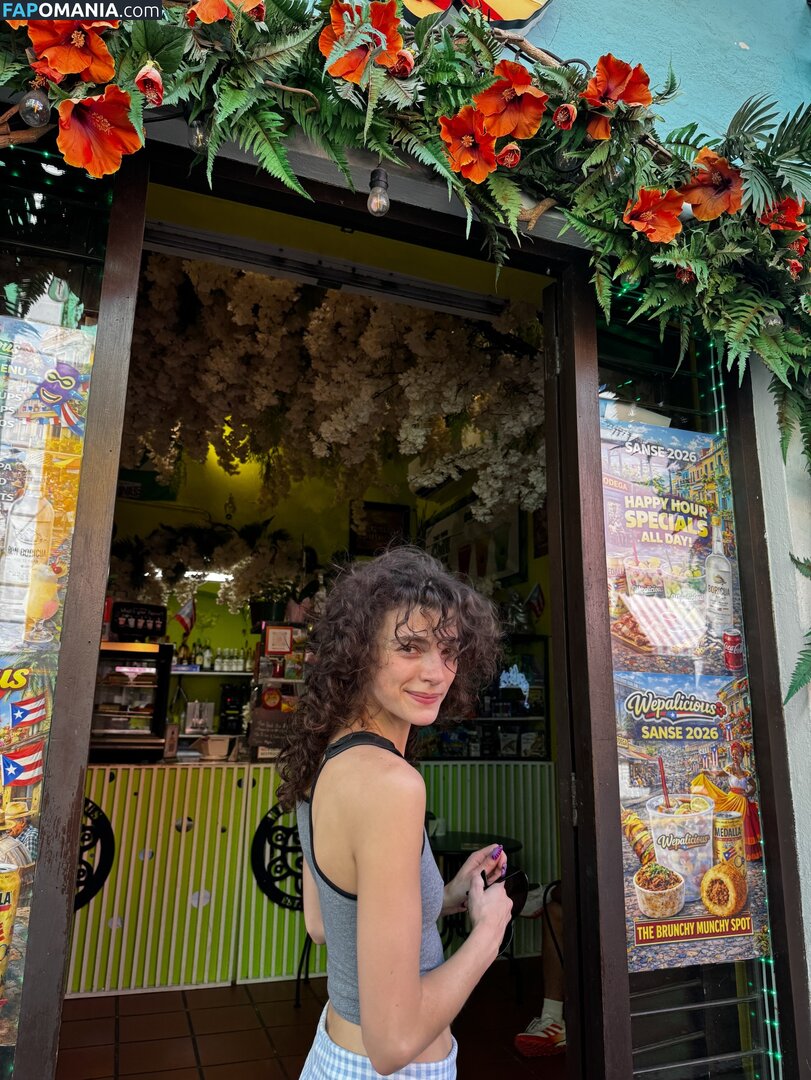 Zoe Steiner / https: / zoesteiner / zoesteiner2 Nud OnlyFans  Fotografie scursă #16
