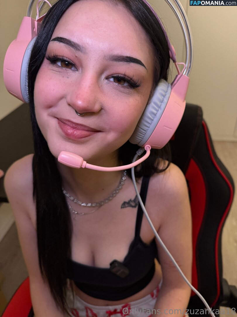 Zuzinkaa / zuz.ankaa.aa / zuzankaa18 Nud OnlyFans  Fotografie scursă #9